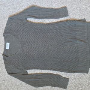 Old Navy Womens V-Neck Sweater in Olive